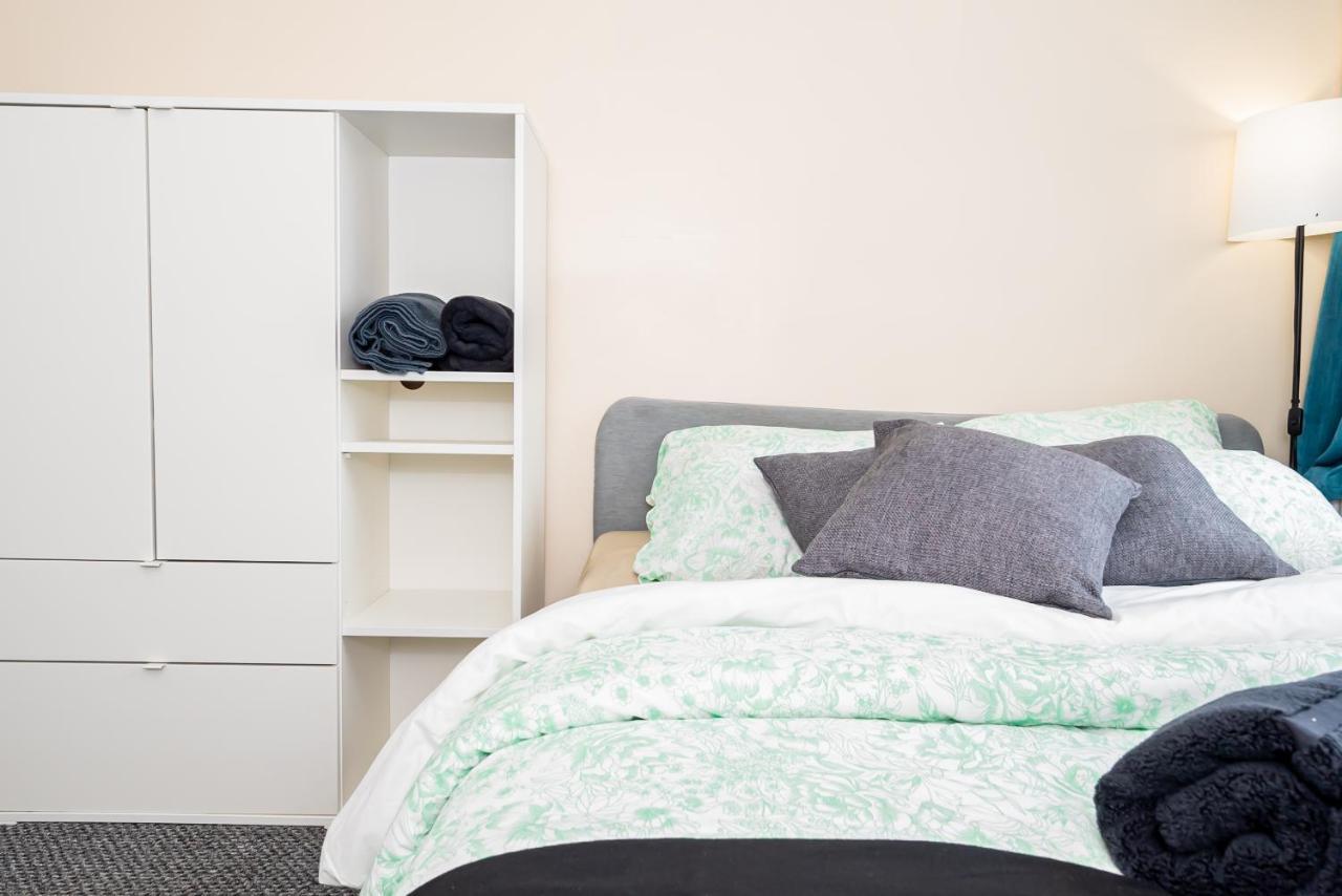 Shirley House 3, Guest House, Self Catering, Self Check In With Smart Locks, Use Of Fully Equipped Kitchen, Close To City Centre, Ideal For Longer Stays, Walking Distance To Bat, 20 Min Drive To Fawley Refinery, Excellent Transport Links Southampton Exterior foto